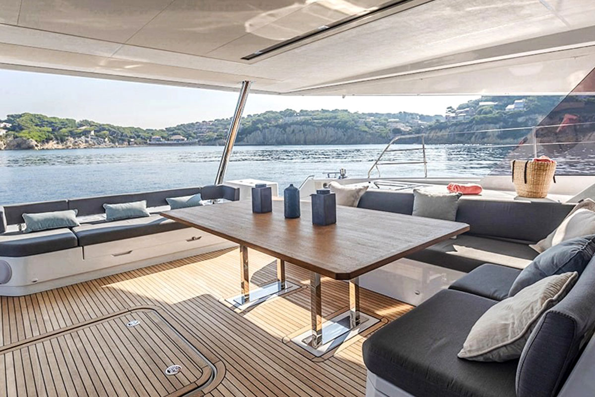 Photo du catamaran de luxe Samana 59 à louer depuis Marseillle ou Ajaccio