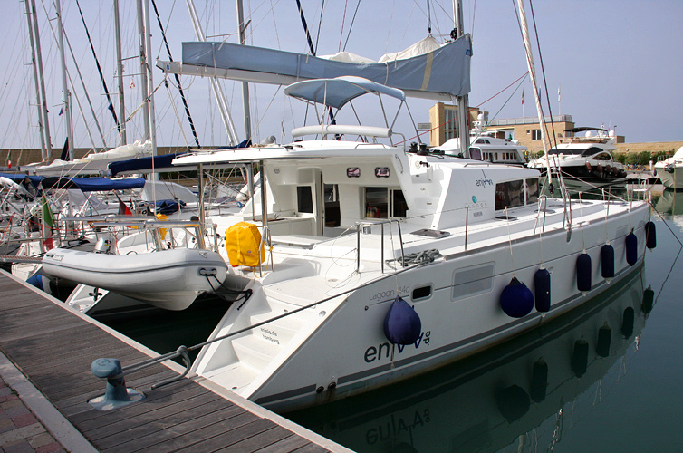 Photo d'un catamaran Lagoon 440 disponible à la location à Marseille
